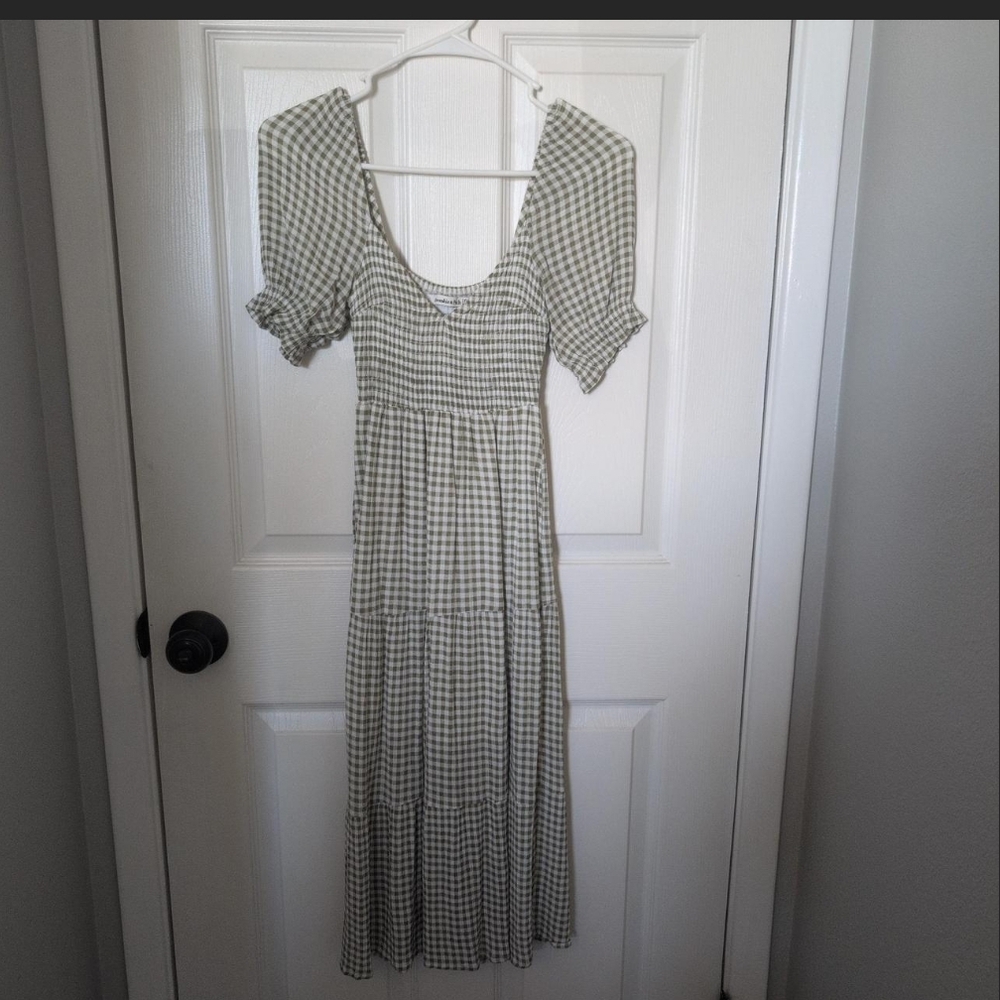 Gingham Puff-Sleeve Maxi Dress in Sage Green